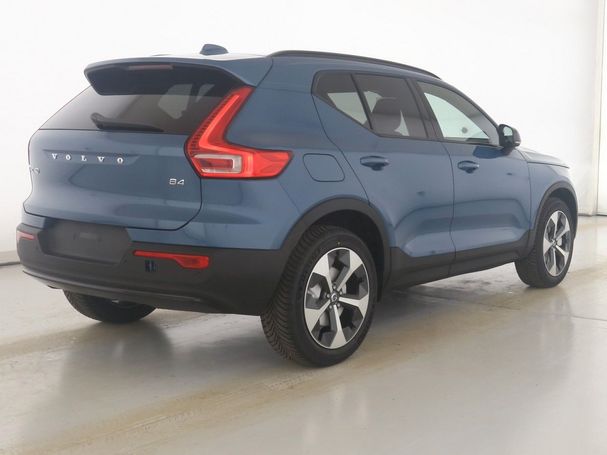 Volvo XC40 B4 Plus Dark 145 kW image number 3