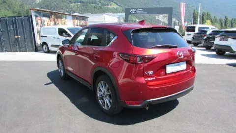 Car image 5