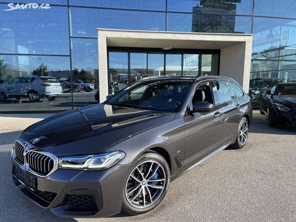 BMW 530d Touring xDrive 210 kW image number 1