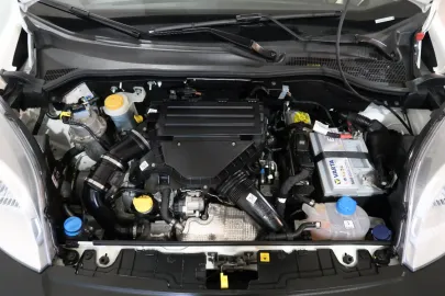 Car image 46
