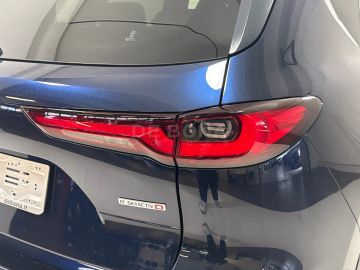 Car image 28