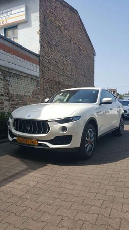 Maserati Levante S 316 kW image number 8