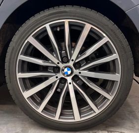 Car image 28