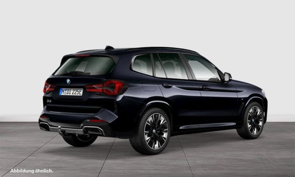 BMW iX3 M Sport 210 kW image number 2