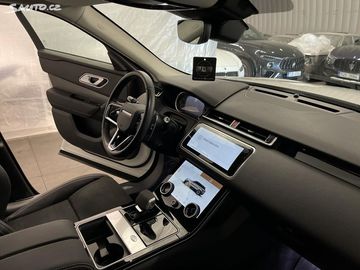 Car image 25