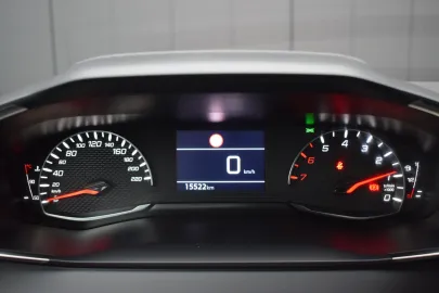 Car image 30