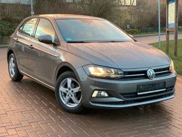 Car image 22
