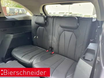 Car image 36