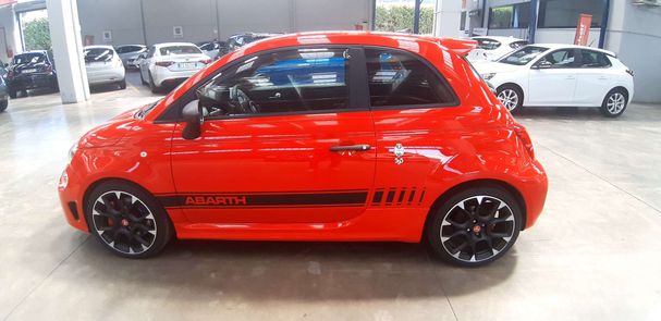 Abarth 595 Competizione 1.4 T-Jet 180 132 kW image number 3