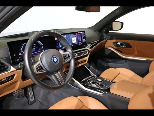 BMW 330 Touring M Sport 185 kW image number 6