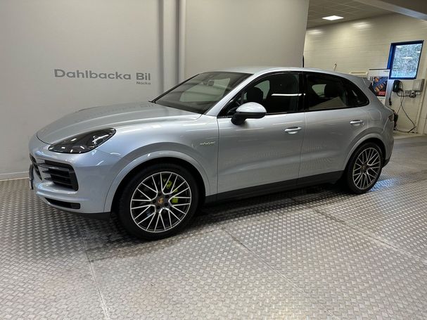 Porsche Cayenne S E-Hybrid Tiptronic 341 kW image number 2