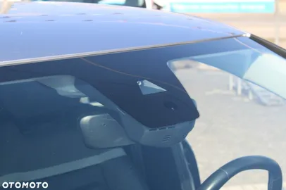 Car image 34
