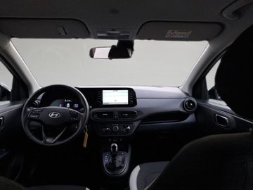 Car image 11