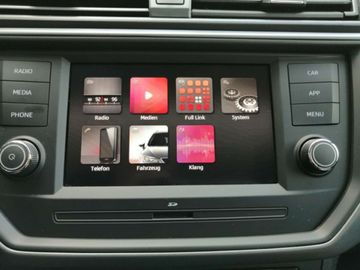 Car image 16