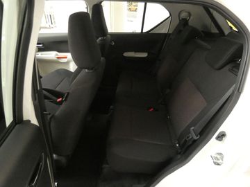 Car image 4