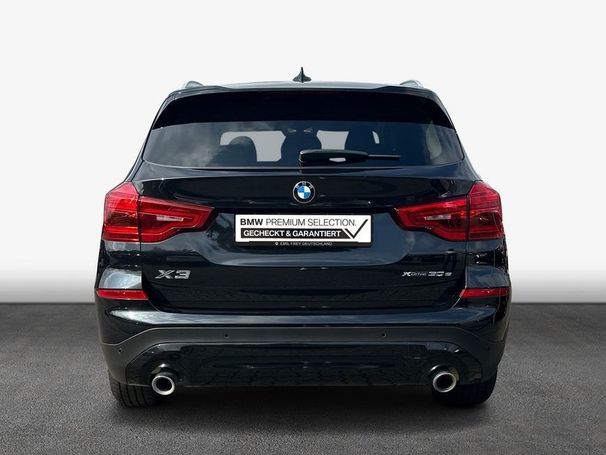 BMW X3 xDrive30e Advantage 215 kW image number 6