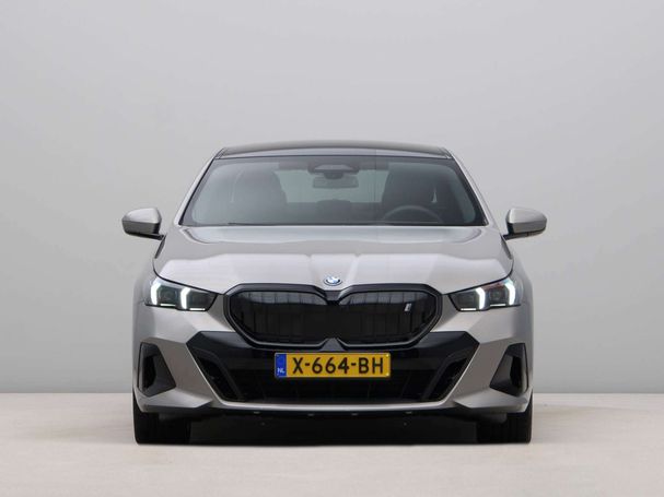 BMW i5 eDrive40 M Sport 250 kW image number 6