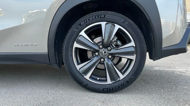 Lexus UX 135 kW image number 20