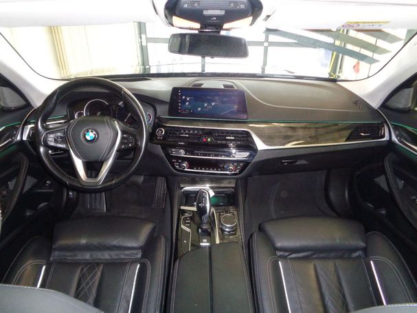 BMW 530d Touring Luxury Line 195 kW image number 13