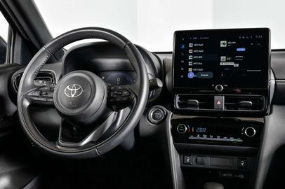 Car image 30