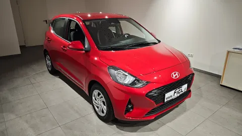 Car image 2