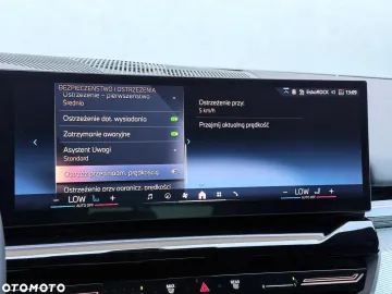 Car image 39