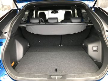 Car image 16