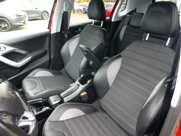 Car image 23