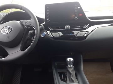 Car image 12