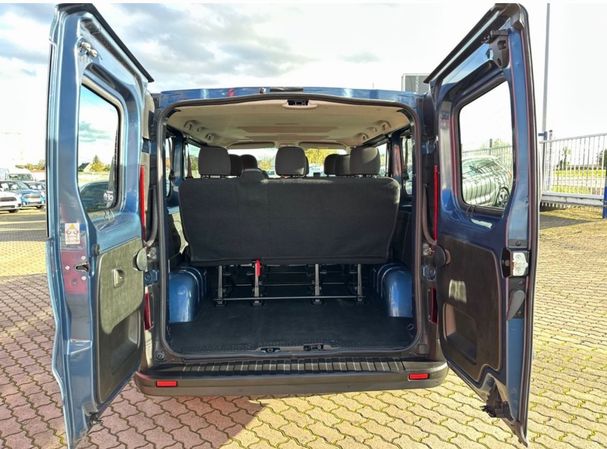 Renault Trafic Combi 89 kW image number 17