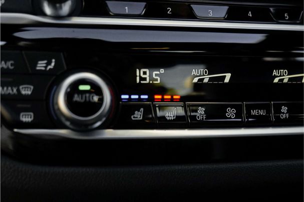 BMW 520i 135 kW image number 36