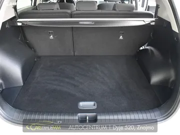 Car image 38