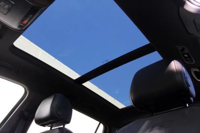 Car image 37