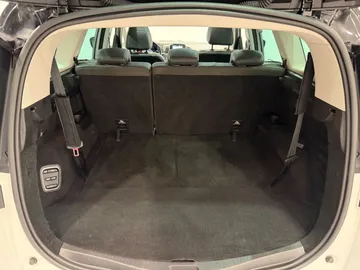 Car image 33