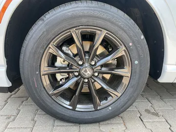 Car image 31