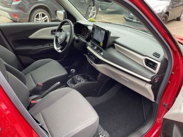 Car image 12