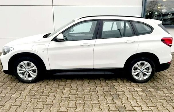 BMW X1 25e xDrive 162 kW image number 4