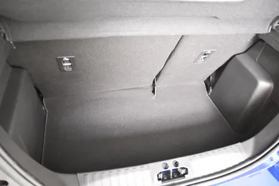 Car image 31