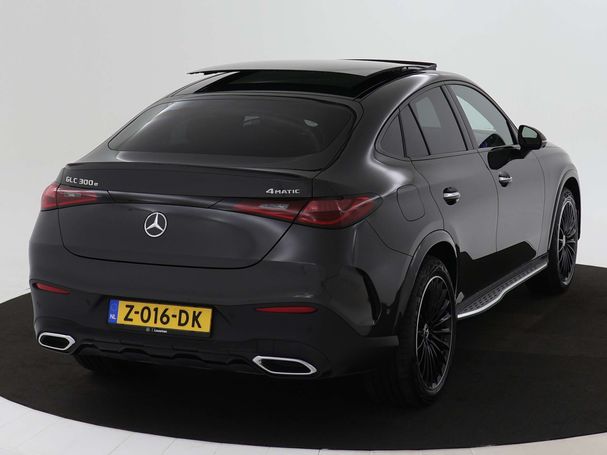 Mercedes-Benz GLC 300 e AMG 230 kW image number 17