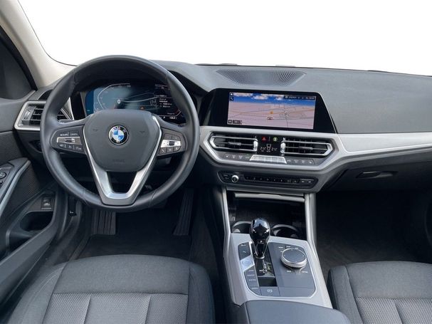 BMW 320d Touring Advantage 140 kW image number 14