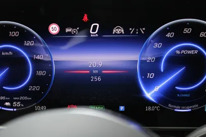 Car image 28