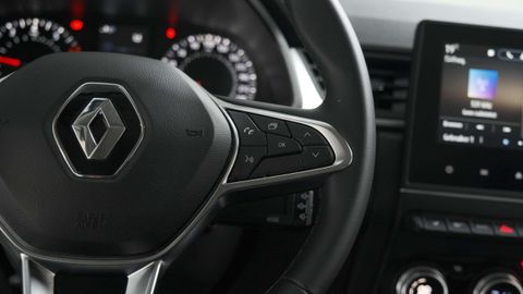 Car image 30