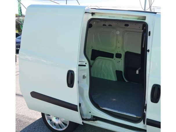 Opel Combo L1H1 70 kW image number 9