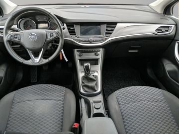 Car image 8