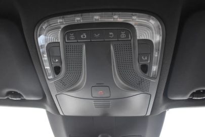 Car image 38