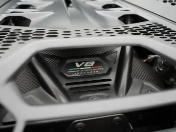 Car image 38