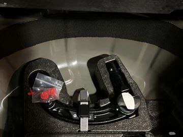 Car image 27