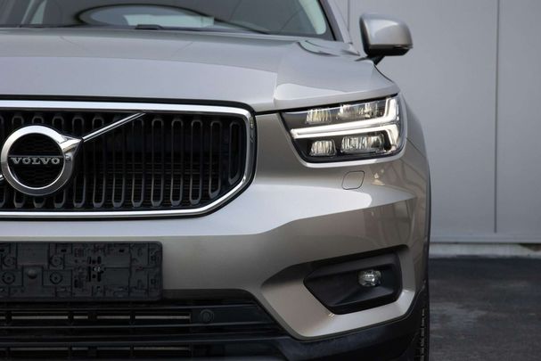 Volvo XC40 T2 Momentum 95 kW image number 16