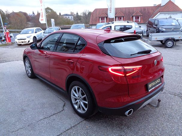 Alfa Romeo Stelvio 2.2 Super 110 kW image number 6