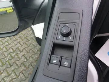Car image 50